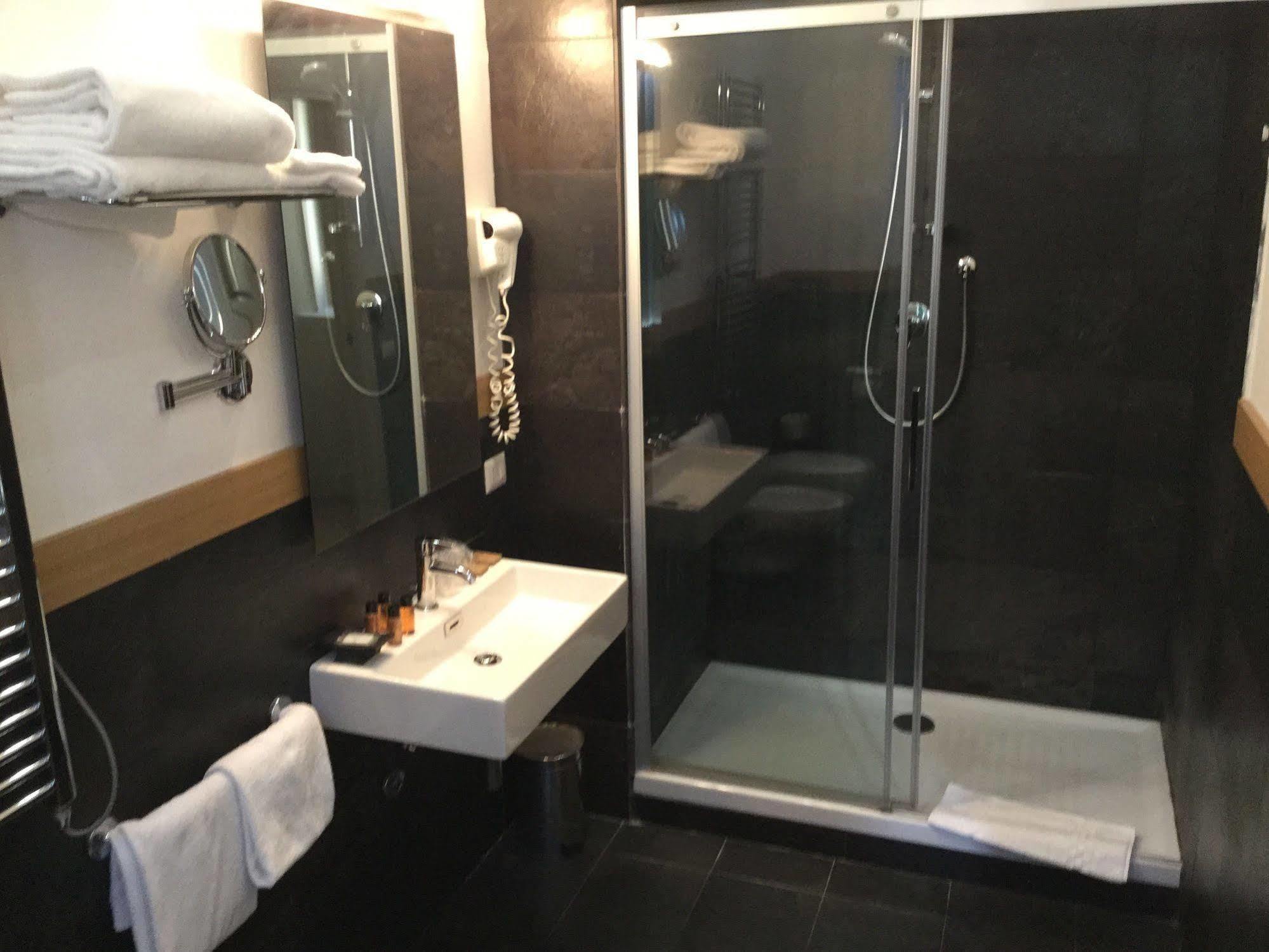 Rhome Terminal Guest House Rom Eksteriør billede